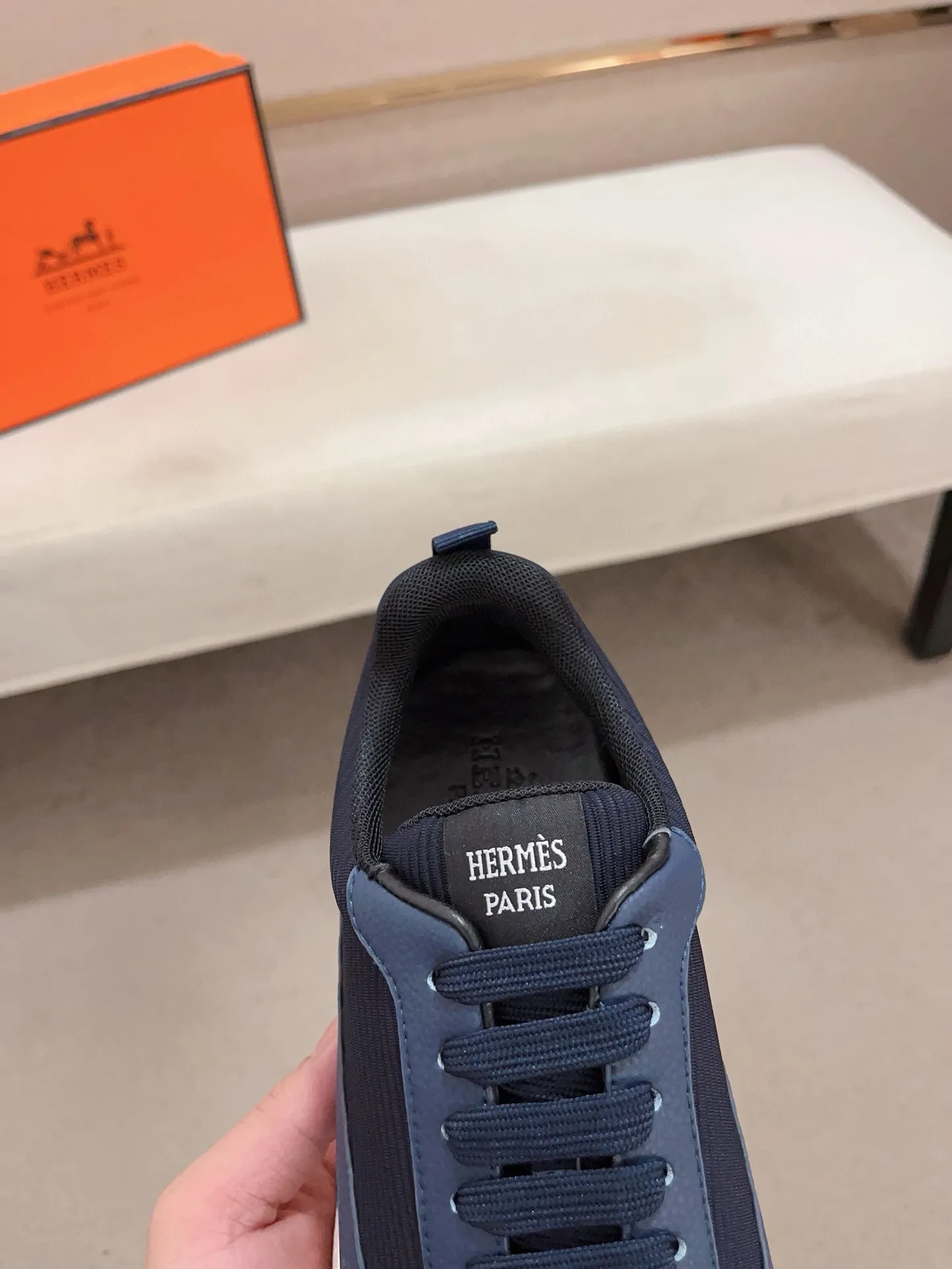 Men's clothing and shoes💰: 440💰《HERMES》【Classic original single version】Hermès; top 🔝purchasing agent🔍🔍men's latest 🇺🇸 counter sales simultaneously, imported from Italy original ▲▲cowhide ▲▲ (high-end, nobility, class) ) Exquisite workmanship (Italian 🇮🇹 imported water-dyed 🐂 cowhide lining) sole: original sole provided by the original factory, ⚠️exclusive double-layer activity·TPR·rubber·combined molded outsole; super comfortable·wear-resistant·non-slip·environmental protection The real thing is more beautiful if you take the real thing (high quality, follow the order). You can enter and exit the counter at will * Number of yards: 38-44 (45 can be customized and cannot be returned or exchanged)